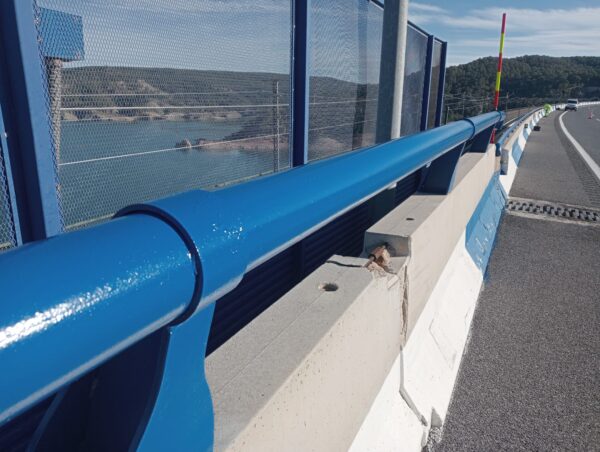 PINTADO BARANDILLAS AUTOVIA A-3