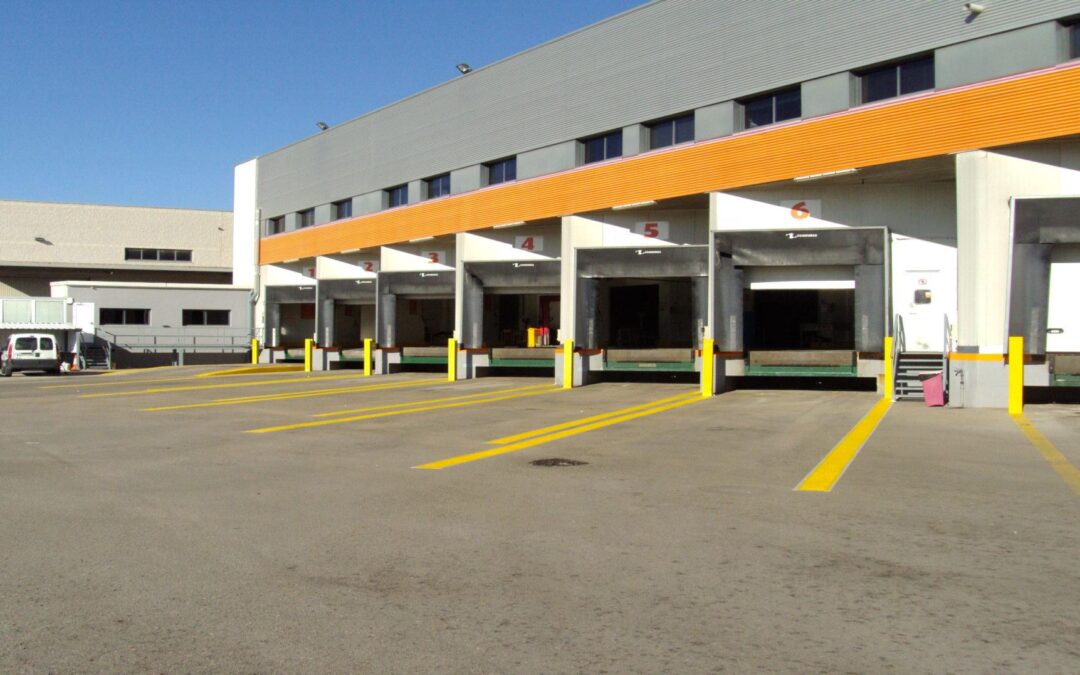 MUELLES DE CARGA COOPERATIVA CONSUM RIBARROJA